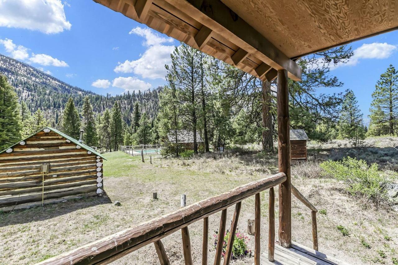 Sawtooth Lodge Stanley ภายนอก รูปภาพ