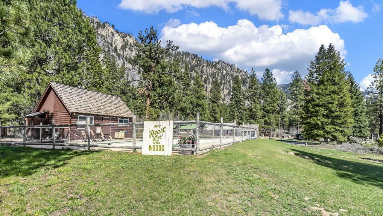 Sawtooth Lodge Stanley ภายนอก รูปภาพ