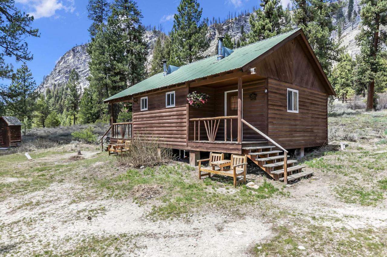 Sawtooth Lodge Stanley ภายนอก รูปภาพ